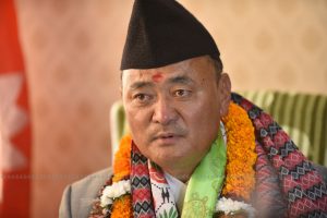 मन्त्री नेम्वाङद्वारा मतदान