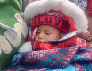 सिन्धुपाल्चोक दुर्घटनामा अभिभावक गुमाएकी बालिकालाई मावलीको जिम्मा