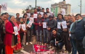 प्रधानमन्त्रीको स्वास्थ्यलाभको कामना गर्दै अनेरास्वबियू काभ्रेले गर्यो दिप प्रज्वलन