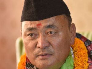 उपत्यकामा रोकिएकाहरुलाई भोलि र पर्सि बाहिर पठाउने निर्णय रद्ध