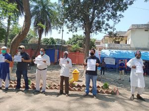 बिरामीका आफन्तले भने, भाग्यले यस्ताे सरकार र चिकित्सक पायाैँ