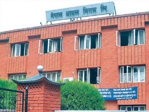 नेपाल आयल निगमले पेट्रोलियम पदार्थको मूल्य बढायो