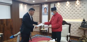प्रधानमन्त्री ओलीद्वारा स्थानीय तहका पदाधिकारीसँग कोभिड–१९ रोकथामबारे  छलफल