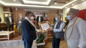 जिल्लास्तरीय वार्षिक समीक्षा शुरु, स्वास्थ्यकर्मी र स्वास्थ्य संस्था सम्मानित