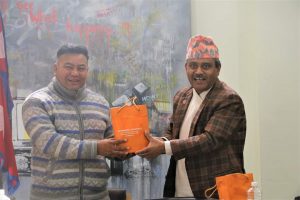 ‘ग्रिन ईनर्जी’ उत्पादनका लागि केयु, धुलिखेल नगरपालिका र रोटरी क्लबले हाइड्रोजनबाट बस चलाउने सम्झौता