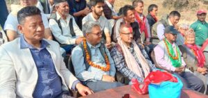माओवादी रोशीका अध्यक्षसहित  सयौं एमालेमा प्रवेश
