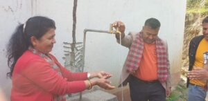 सबैको घरमा खानेपानी पुर्याउने लक्ष्य पुरा गर्दै धुलिखेल नगरपालिका