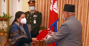 थप ९७९ किमी सडक कालोपत्रे, ७५७ किमी खण्डास्मित, २१८ पुल बने