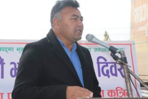 बादल र सूर्य चिन्हको पक्षमा उभिन जनप्रतिनिधिलाई एमाले काभ्रेको निर्देशन बादल र सूर्य चिन्हको पक्षमा उभिन जनप्रतिनिधिलाई एमाले काभ्रेको निर्देशन