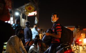 झन्डै पाँच लाखले छोडे उपत्यका